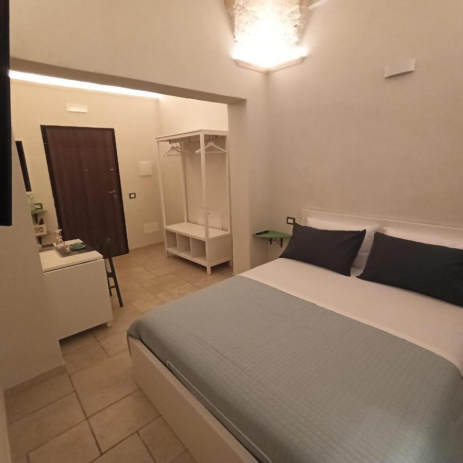 18 Mq Hotell Pulsano Eksteriør bilde