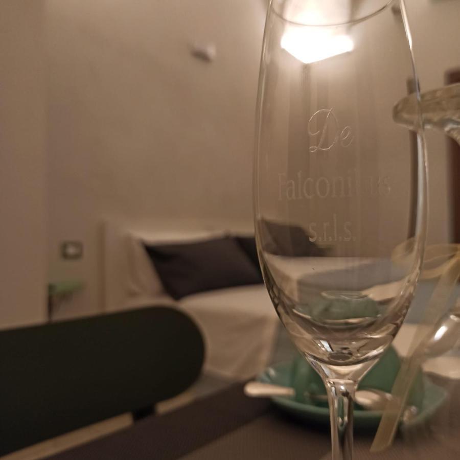18 Mq Hotell Pulsano Eksteriør bilde