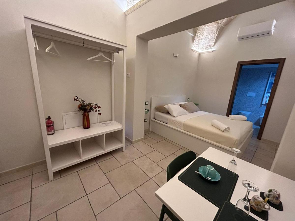 18 Mq Hotell Pulsano Eksteriør bilde